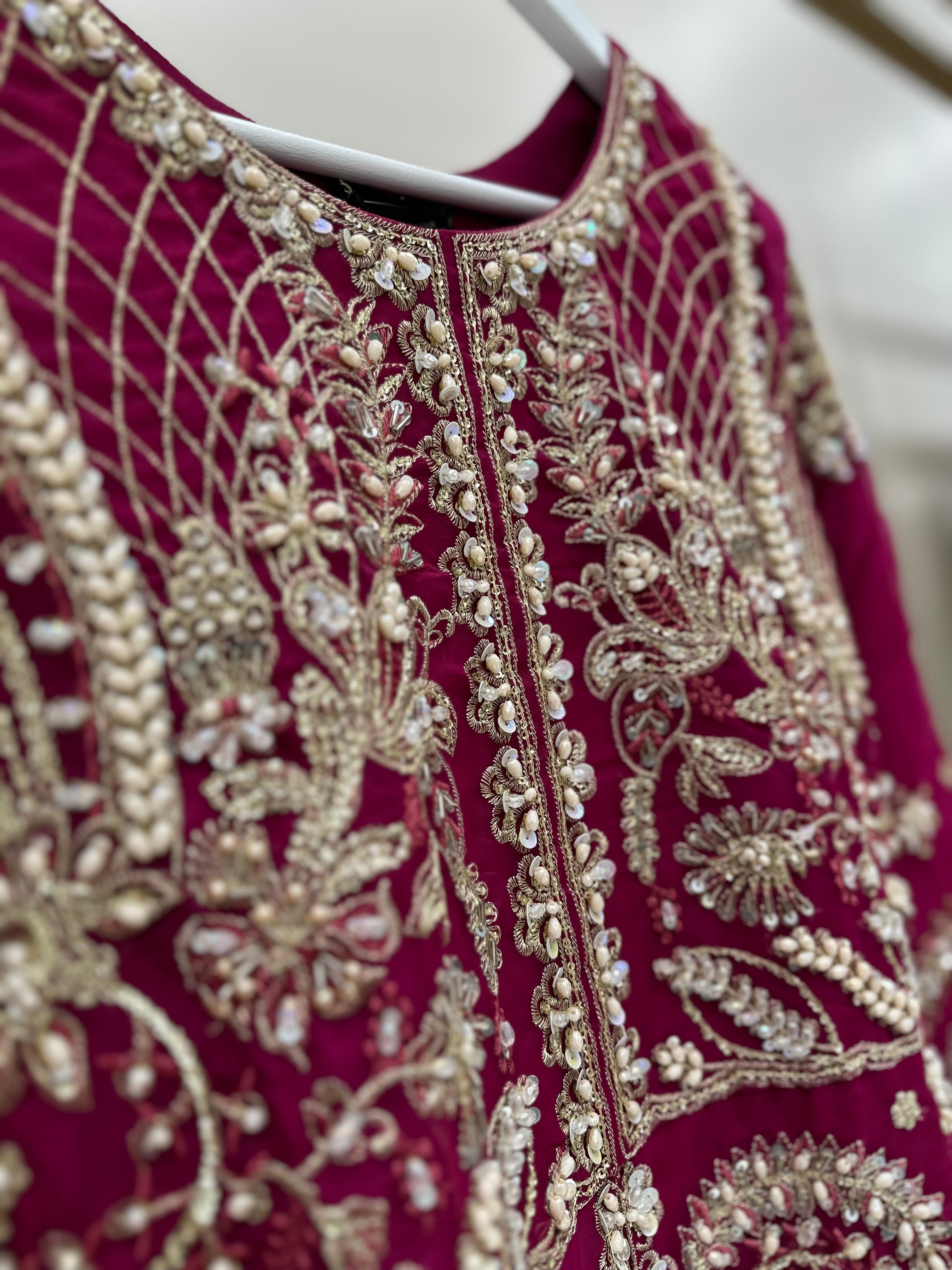 S-005 - Stunning hot pink 3 piece formal suit