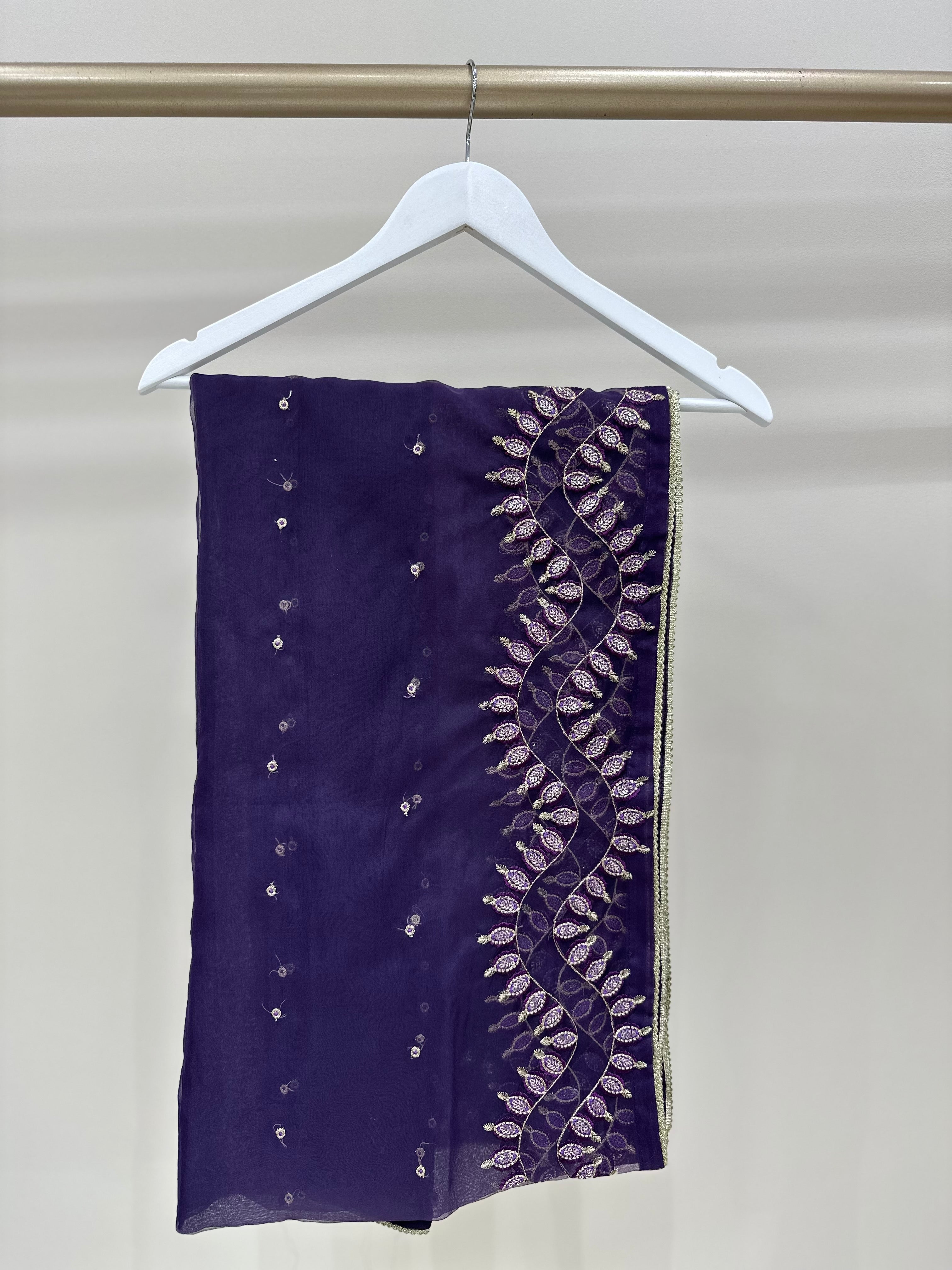 S-003 - Purple perfectly detailed 3 piece formal suit